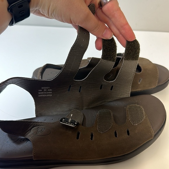 Propet Breeze Walking Sandals Size 8.5 X(2E) - Picture 15 of 15